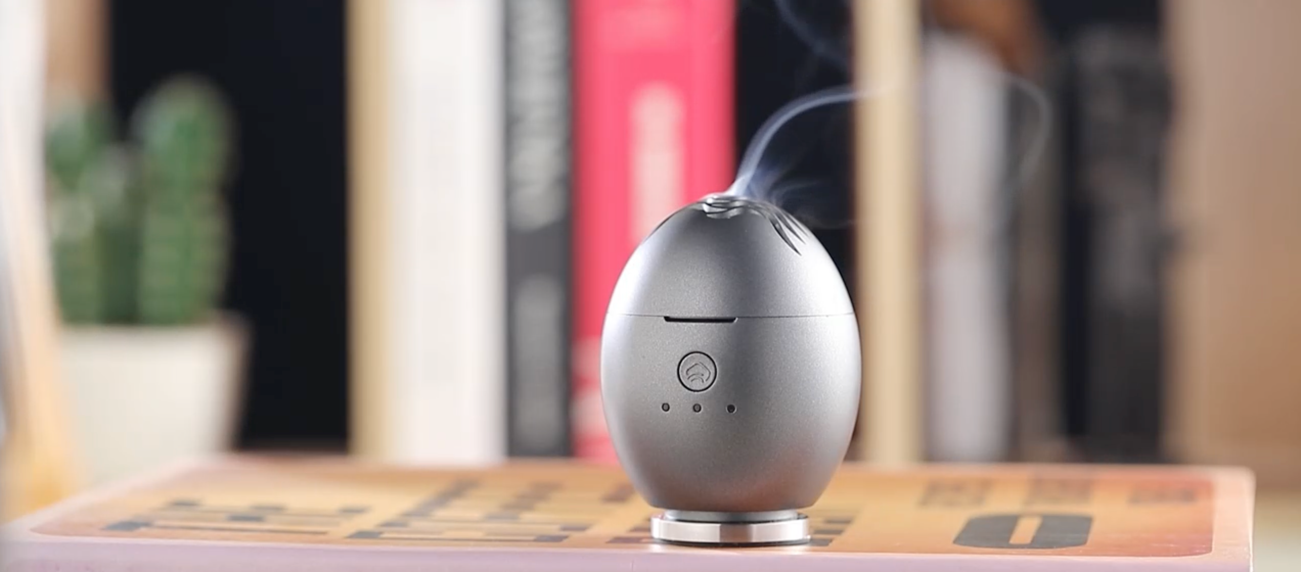 Load video: Artronic Orbby Aromatherapy Diffuser, It is small and portable. It is safe for kids and pets.
